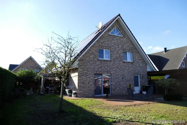 Modernes Wohnen mit viel Freiraum – Familienhaus in Werpeloh, provisionsfrei