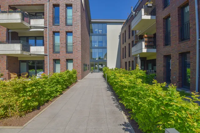 Provisionsfrei! Perfekte Kapitalanlage: Barrierefreie mod. 2 Zi. OG-Wohnung im Herzen von Schortens