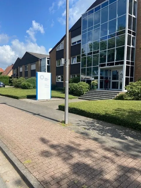 Eingangsbereich Straße