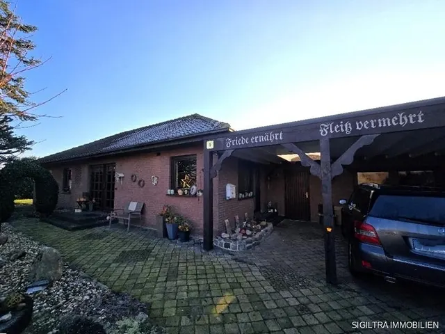 Modernisierter Klassiker – gepflegter Bungalow mit Erdwärme und Solar