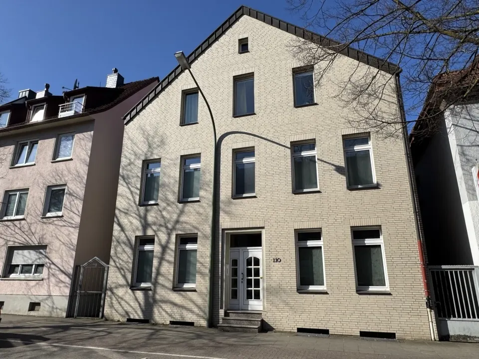 Straßenansicht