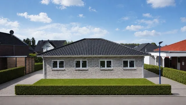 Straßenansicht