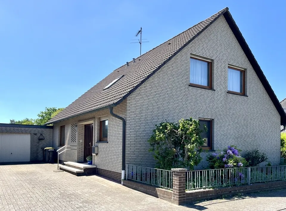 Straßenansicht