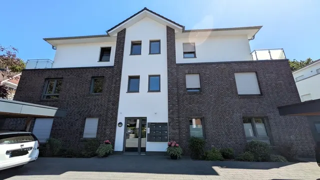 Straßenansicht