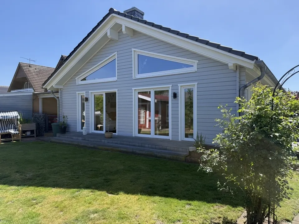 Dörverden - Hülsen: Junges und gut gepflegtes Einfamilienhaus als Bungalow in Holzrahmenbauweise