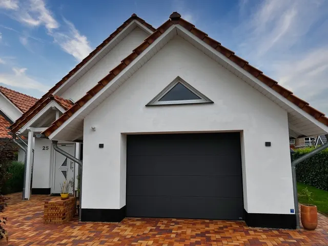 Baujahr 2019! Moderne Landhausvilla mit viel Platz!