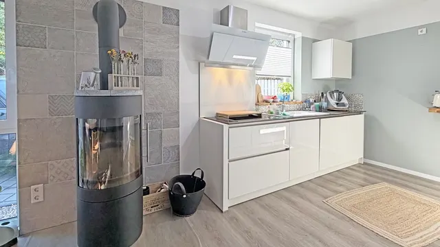Küche mit Ofen
