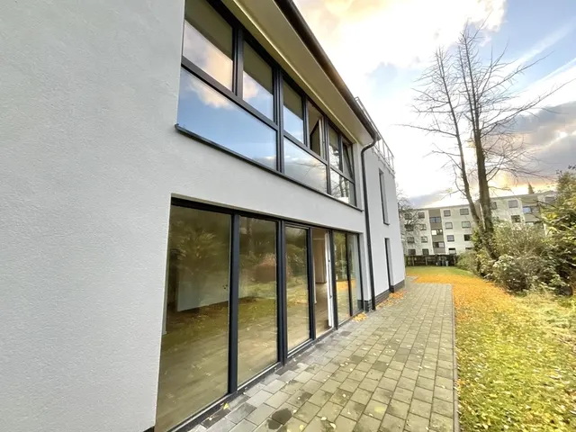 12026 Seitenansicht