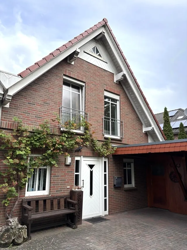 Moderne Doppelhaushälfte in Oldenburg-Kreyenbrück