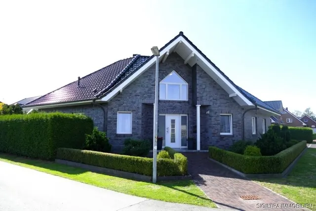 PROVISIONSFREI – Wie Erstbezug! Außergewöhnlicher Bungalow im Herzen von Esterwegen für Jung & Alt
