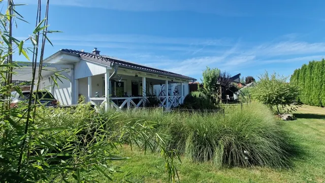 V1702 Gartenansicht
