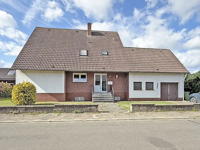 Straßenansicht