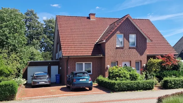 V1682 Straßenansicht