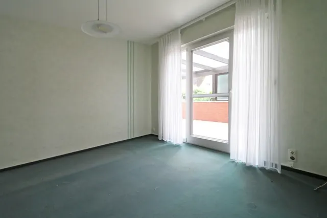 V1689 Esszimmer EG mit Zugang zur überdachten Terrasse