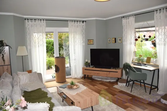Wohnzimmer Bild 1