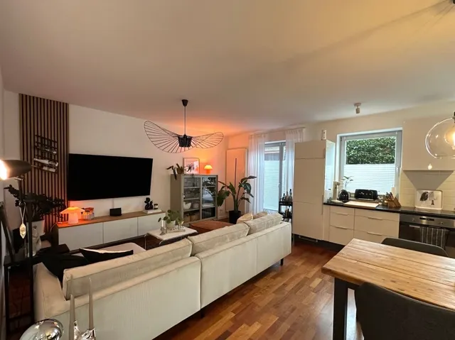 Moderne Wohnung mit Terrasse