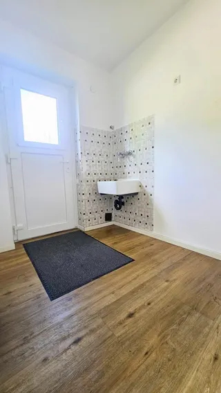HWR