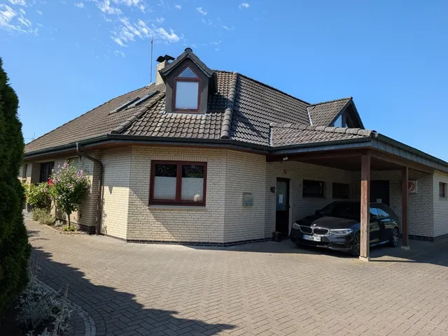 Frontansicht 1